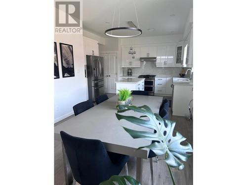 1529 Rosewood  Lane, Castlegar, BC - Indoor Photo Showing Dining Room