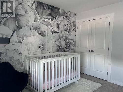 1529 Rosewood  Lane, Castlegar, BC - Indoor Photo Showing Bedroom