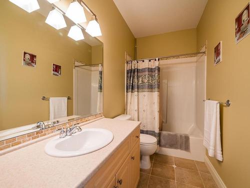 29-1055 Aberdeen Drive, Kamloops, BC - Indoor Photo Showing Bathroom