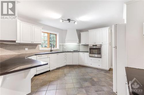 1096 St Pierre Road, Embrun, ON - Indoor Photo Showing Kitchen