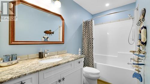 2621 Brewer  Rise Ridge, Invermere, BC - Indoor Photo Showing Bathroom