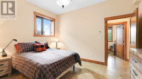 2621 Brewer  Rise Ridge, Invermere, BC - Indoor Photo Showing Bedroom