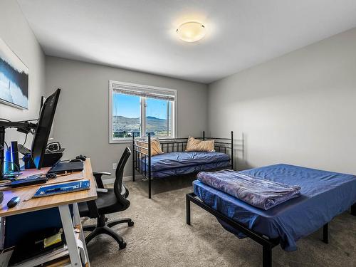 121-2683 Ord Rd, Kamloops, BC - Indoor Photo Showing Bedroom