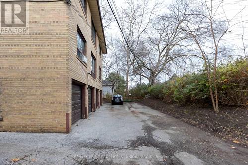 157 Berry Road, Toronto (Stonegate-Queensway), ON - Outdoor