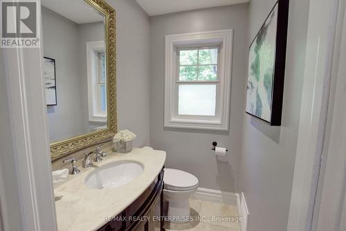 996 Cresthampton Lane, Mississauga (Lorne Park), ON - Indoor Photo Showing Bathroom