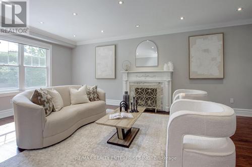 996 Cresthampton Lane, Mississauga (Lorne Park), ON - Indoor Photo Showing Living Room With Fireplace