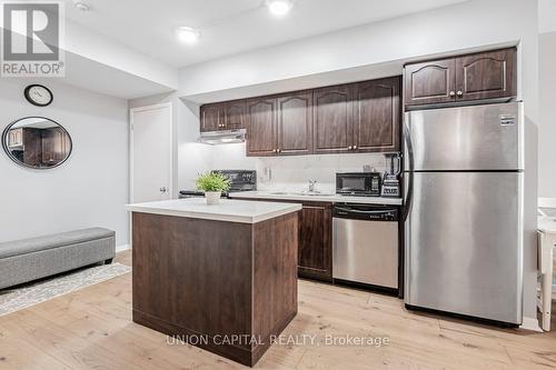 804 - 1050 The Queensway, Toronto (Islington-City Centre West), ON - Indoor Photo Showing Kitchen