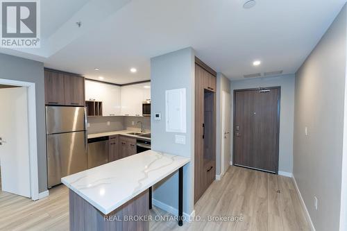 2405 - 20 George Street, Hamilton (Central), ON - Indoor Photo Showing Kitchen