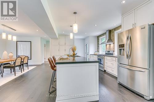 818 Haig Road, Hamilton (Ancaster), ON - Indoor Photo Showing Kitchen