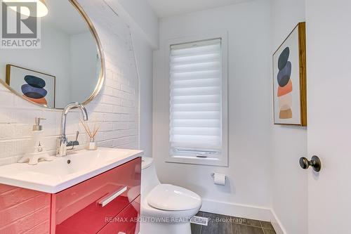 818 Haig Road, Hamilton (Ancaster), ON - Indoor Photo Showing Bathroom