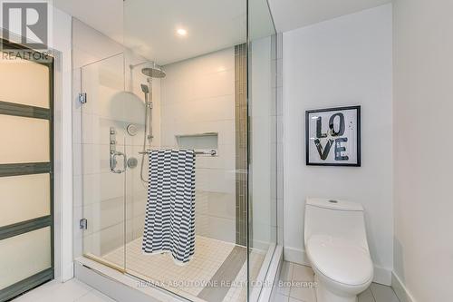 818 Haig Road, Hamilton (Ancaster), ON - Indoor Photo Showing Bathroom