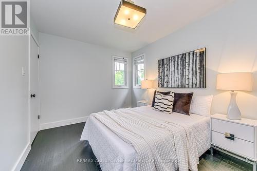 818 Haig Road, Hamilton (Ancaster), ON - Indoor Photo Showing Bedroom