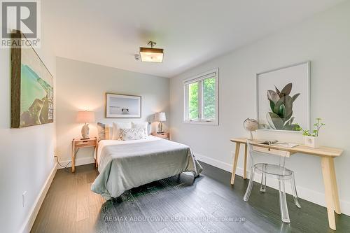 818 Haig Road, Hamilton (Ancaster), ON - Indoor Photo Showing Bedroom