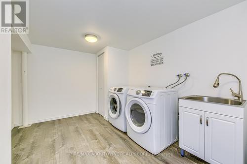 818 Haig Road, Hamilton (Ancaster), ON - Indoor Photo Showing Laundry Room