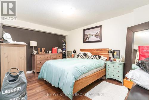 504 - 240 Scarlett Road, Toronto (Rockcliffe-Smythe), ON - Indoor Photo Showing Bedroom