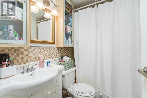 504 - 240 Scarlett Road, Toronto (Rockcliffe-Smythe), ON - Indoor Photo Showing Bathroom