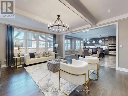 58 Hoey Crescent, Oakville, ON - Indoor Photo Showing Living Room