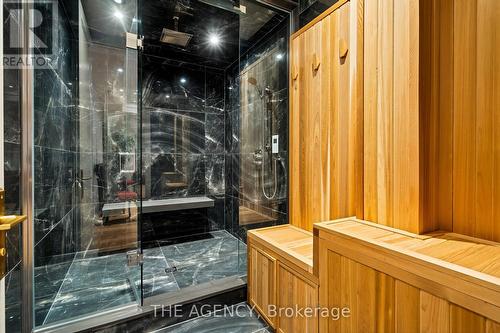 33 Stratheden Road, Toronto (Bridle Path-Sunnybrook-York Mills), ON - Indoor Photo Showing Laundry Room