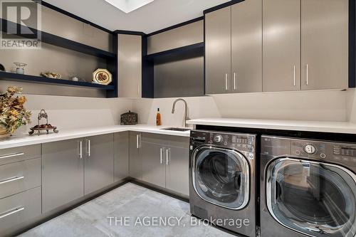 33 Stratheden Road, Toronto (Bridle Path-Sunnybrook-York Mills), ON - Indoor Photo Showing Laundry Room