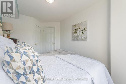 611 - 300 Balliol Street, Toronto (Mount Pleasant West), ON - Indoor Photo Showing Bedroom