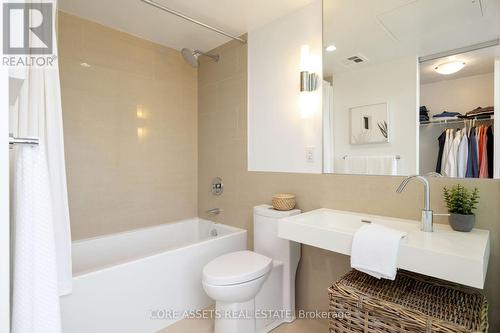 806 - 70 Distillery Lane, Toronto (Waterfront Communities), ON - Indoor Photo Showing Bathroom