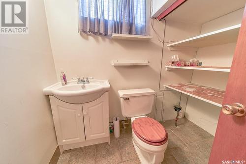 133 Mcmurchy Avenue, Regina, SK - Indoor Photo Showing Bathroom