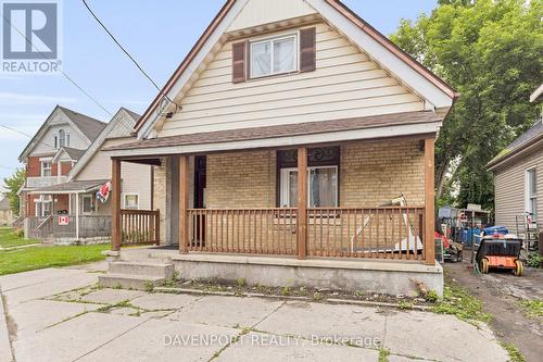 264 Hamilton Road, London, ON - Outdoor With Deck Patio Veranda