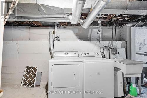 264 Hamilton Road, London, ON - Indoor Photo Showing Laundry Room