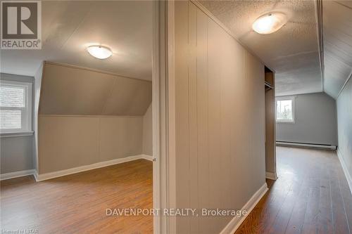 264 Hamilton Road, London, ON - Indoor Photo Showing Other Room