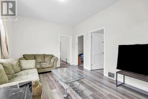 264 Hamilton Road, London, ON - Indoor Photo Showing Living Room