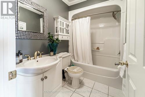 403 Hannah Road, Hamilton Township, ON - Indoor Photo Showing Bathroom