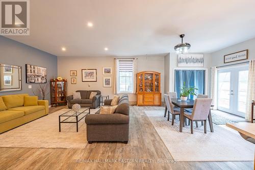 1184 12Th Line W, Trent Hills, ON - Indoor Photo Showing Living Room