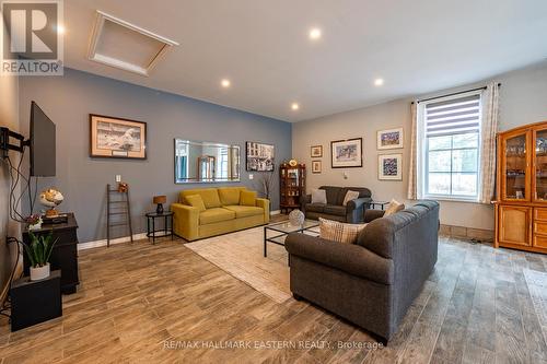 1184 12Th Line W, Trent Hills, ON - Indoor Photo Showing Living Room