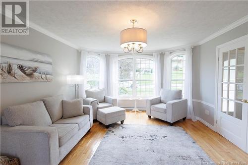 90 Nowlan Street, Grand-Sault/Grand Falls, NB - Indoor Photo Showing Living Room