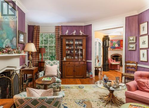 217 Butler Street, Niagara-On-The-Lake, ON - Indoor Photo Showing Living Room