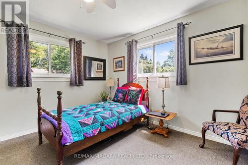 10567 Maplewood Drive, Wainfleet, ON - Indoor Photo Showing Bedroom