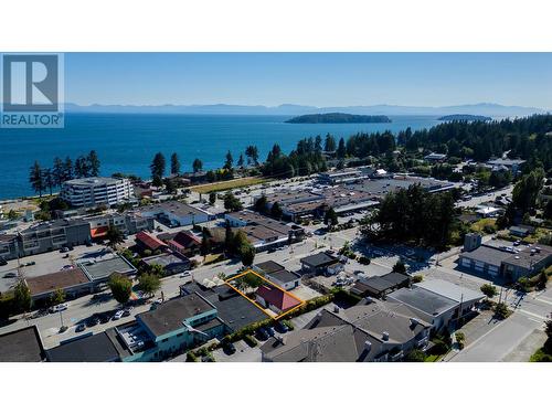 5700 Cowrie Street, Sechelt, BC 