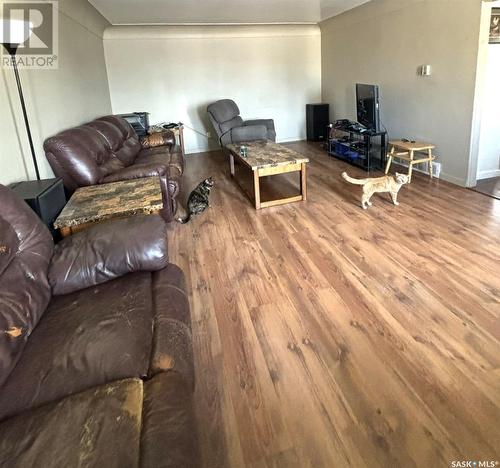 1272 102Nd Street, North Battleford, SK - Indoor Photo Showing Living Room