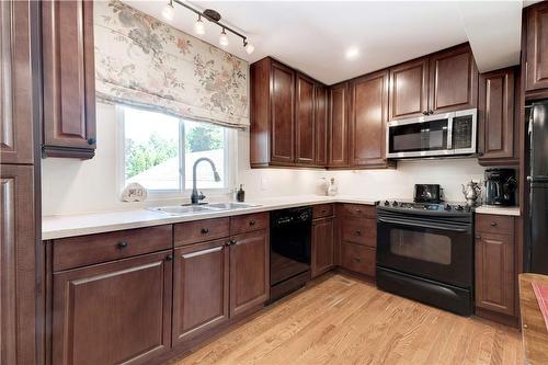 2329 Sharron Street, Burlington, ON - Indoor Photo Showing Kitchen With Double Sink