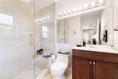 2329 Sharron Street, Burlington, ON - Indoor Photo Showing Bathroom