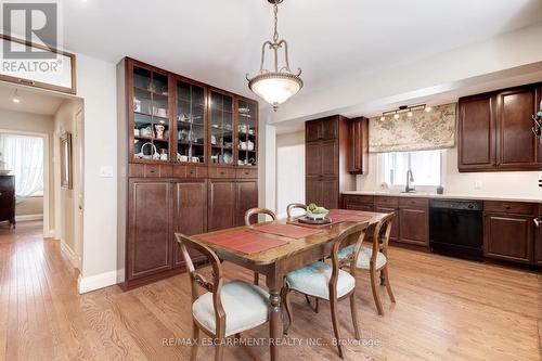 2329 Sharron Street, Burlington (Brant), ON - Indoor Photo Showing Dining Room