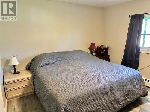 7332 Island Road, Oliver, BC - Indoor Photo Showing Bedroom