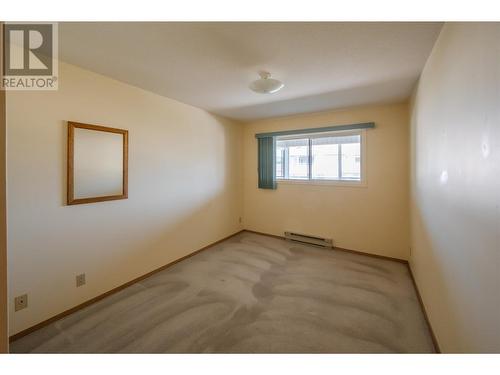 195 Warren Avenue Unit# 304, Penticton, BC - Indoor Photo Showing Other Room