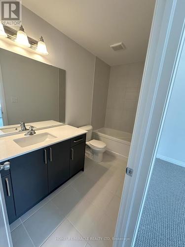 71 - 155 Equestrian Way, Cambridge, ON - Indoor Photo Showing Bathroom