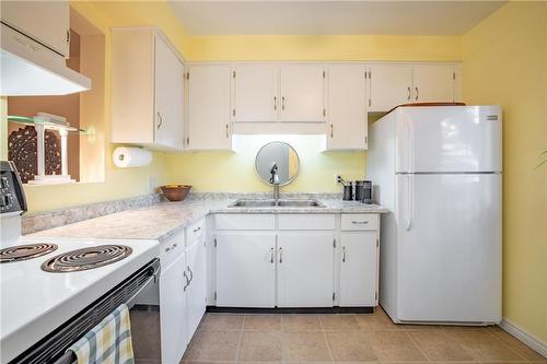 18 Barry Street|Unit #12, St. Catharines, ON - Indoor Photo Showing Kitchen With Double Sink