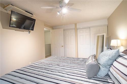 18 Barry Street|Unit #12, St. Catharines, ON - Indoor Photo Showing Bedroom