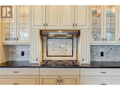 6148 Lipsett Avenue, Peachland, BC - Indoor Photo Showing Kitchen