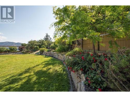 6148 Lipsett Avenue, Peachland, BC - Outdoor