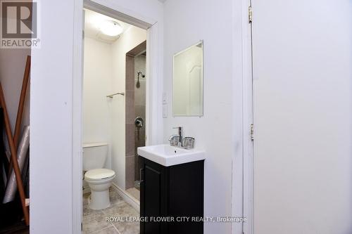 2 Addiscott Street, Brampton (Sandringham-Wellington), ON - Indoor Photo Showing Bathroom