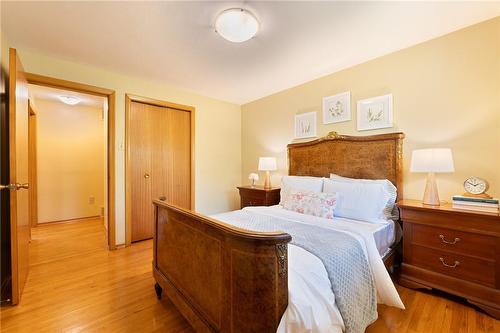 Window that floods in natural light - 185 Nugent Drive, Hamilton, ON - Indoor Photo Showing Bedroom